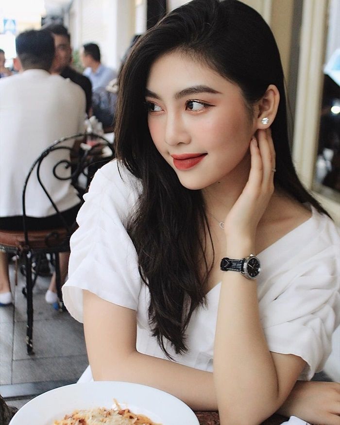 Gái xinh 2k1 mang 3 dòng máu vừa học, vừa làm mua được nhà tiền tỷ