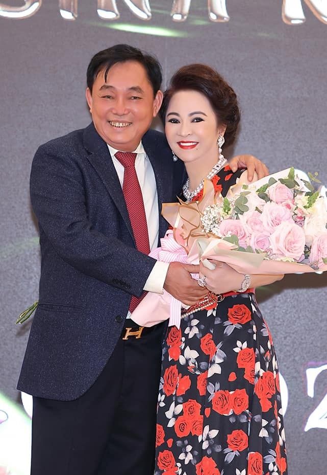 Gia đình bà Phương Hằng sẵn sàng cho mượn 3 khu đất xây BV dã chiến