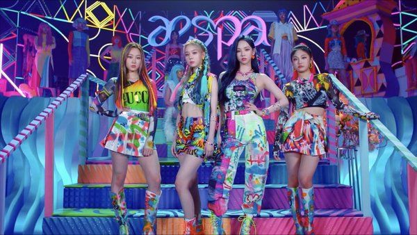 Giới chuyên gia gây bão với nhận định: Kpop đang dần mất chất