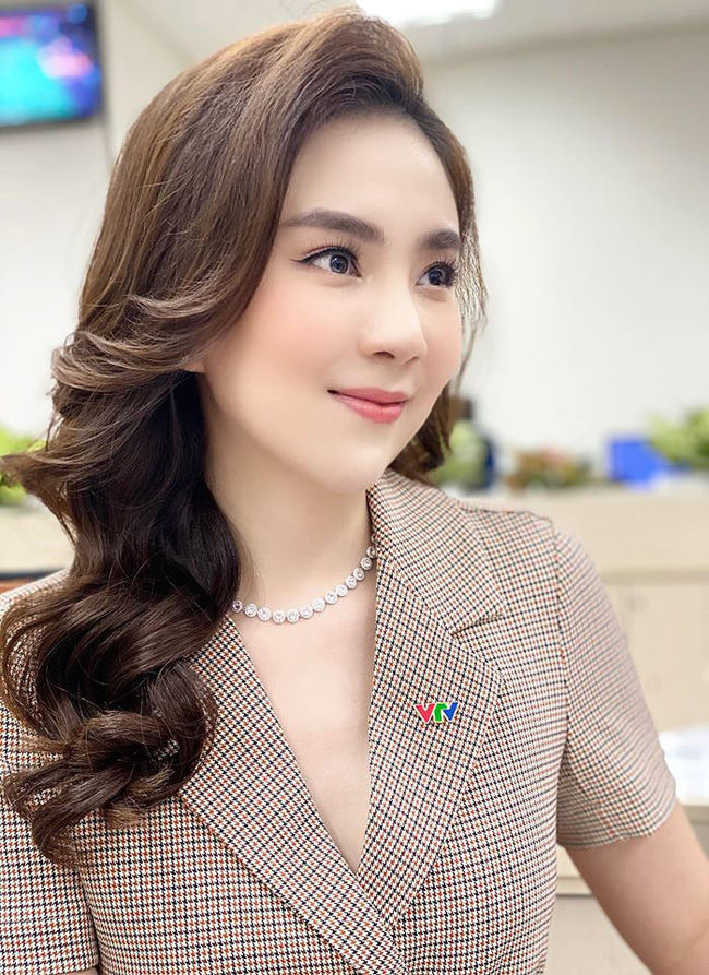 Hoa khôi VTV Mai Ngọc: Va vào thiếu gia Hà thành từ năm 16 tuổi