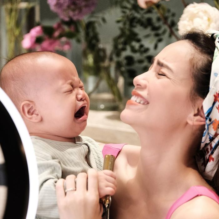 Họp gia đình, Lisa kiêu kỳ nhưng cậu em nghiêm túc lại chiếm sóng
