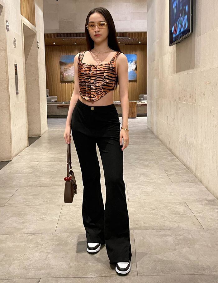 Hot girl Cà Mau Thúy Vi sau 6 năm: Mặt một nét, gu ăn mặc kém sang