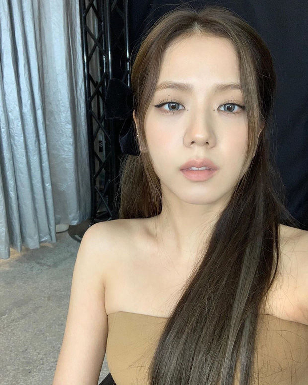 Idol Hàn lăng xê son bợt bạt: Liệu Jennie (BLACKPINK) có trội nhất?