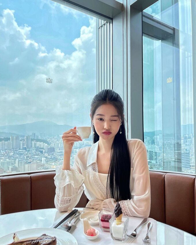 Idol Hàn lăng xê son bợt bạt: Liệu Jennie (BLACKPINK) có trội nhất?