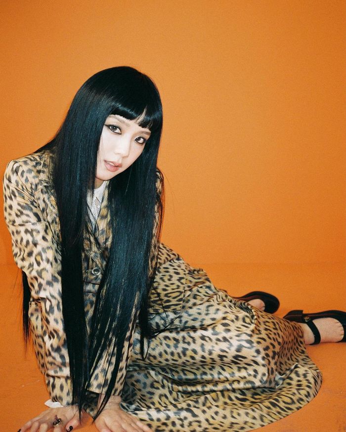 Idol Hàn lăng xê son bợt bạt: Liệu Jennie (BLACKPINK) có trội nhất?