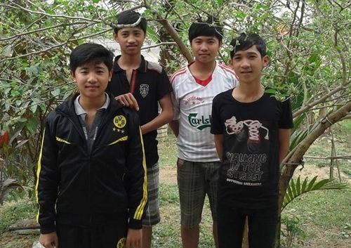 Ba anh em sinh 3 ở Nghệ An đậu cùng ĐH, tốt nghiệp sĩ quan cùng lúc