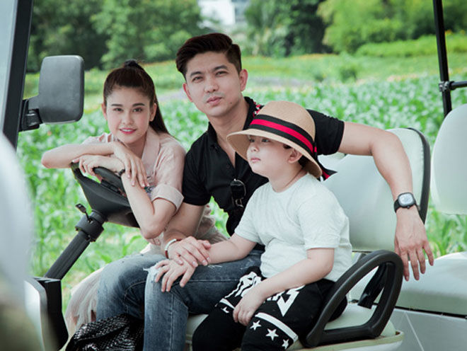 Lạ đời sao Việt hậu chia tay: Quang Lê - Thanh Bi ngủ giao lưu