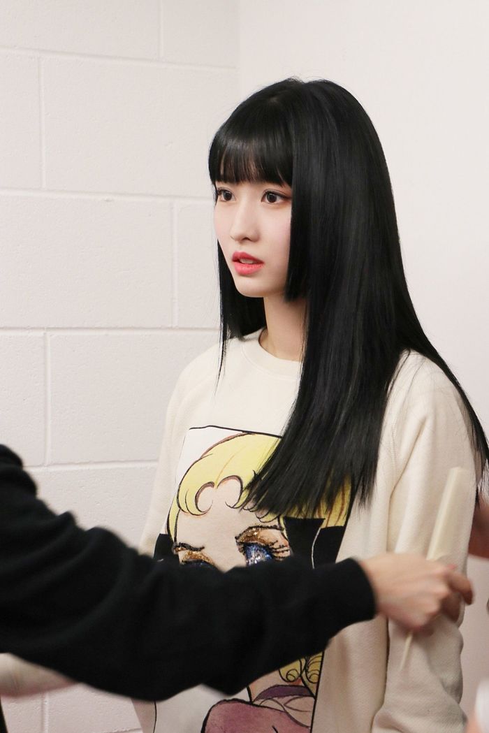Lisa, Jennie... chứng minh đẳng cấp để tóc thẳng đừ vẫn khí chất