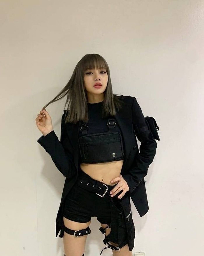 Lisa, Jennie... chứng minh đẳng cấp để tóc thẳng đừ vẫn khí chất
