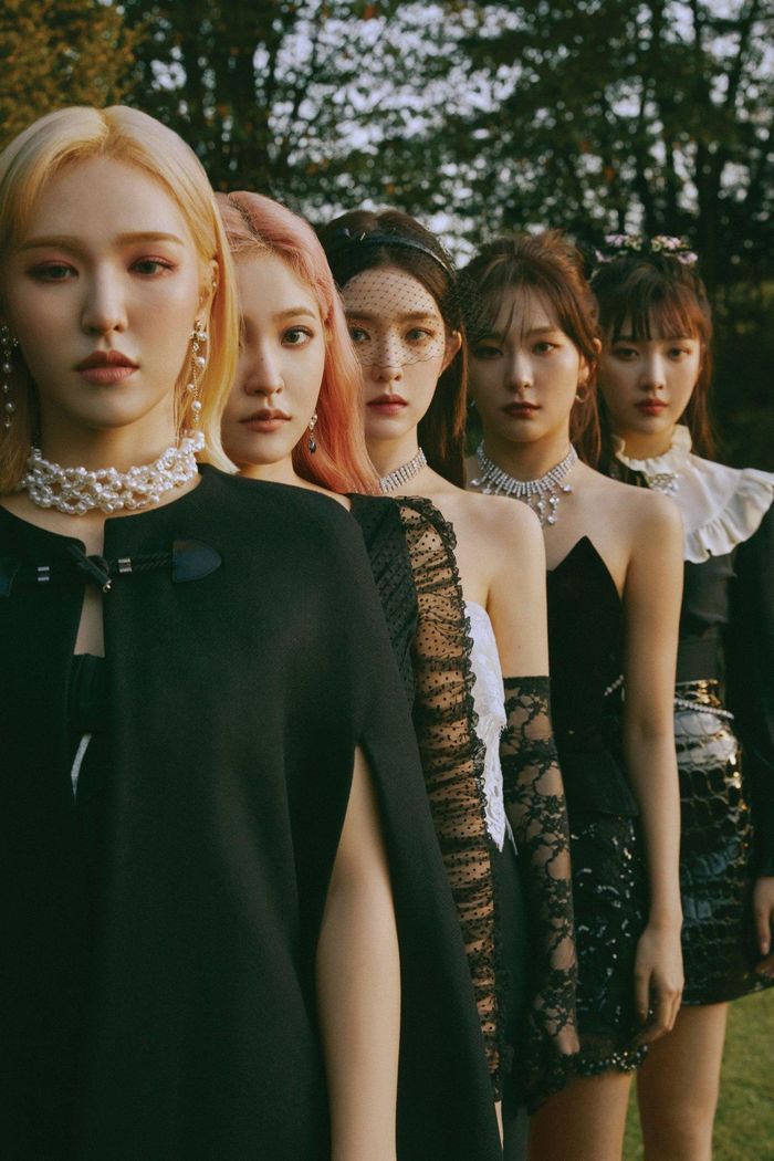 Dàn idol Kpop comeback thành công dù dịch bệnh gây nhiều trở ngại