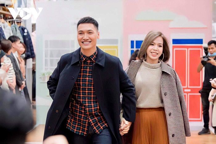 Mạnh Trường: Không gặp riêng bạn diễn nữ cho vợ đỡ lăn tăn!