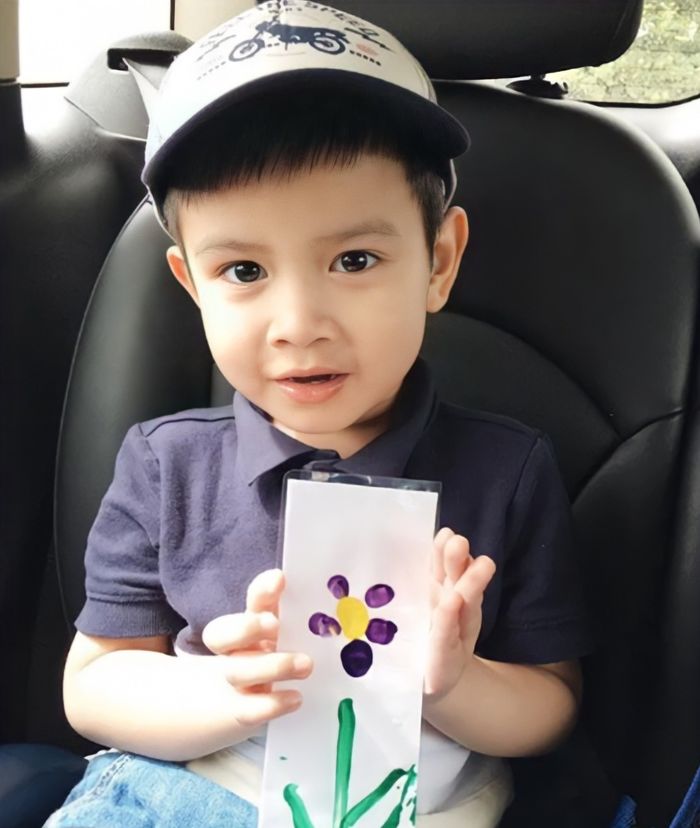 MC Quỳnh Chi sau 6 năm ly hôn: Chỉ nhìn con qua màn hình điện thoại