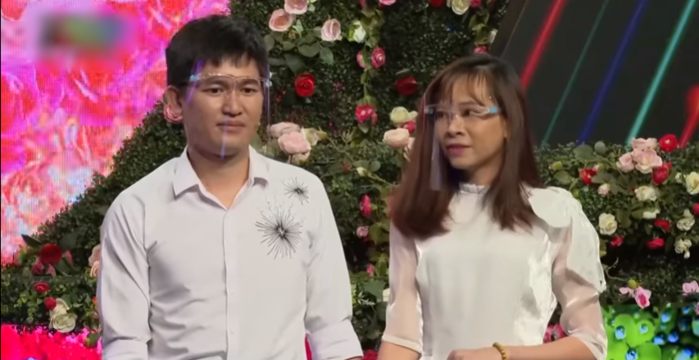 Mẹ bỏ đi lúc 6 tháng tuổi, cô gái đến show hẹn hò hy vọng tìm được mẹ