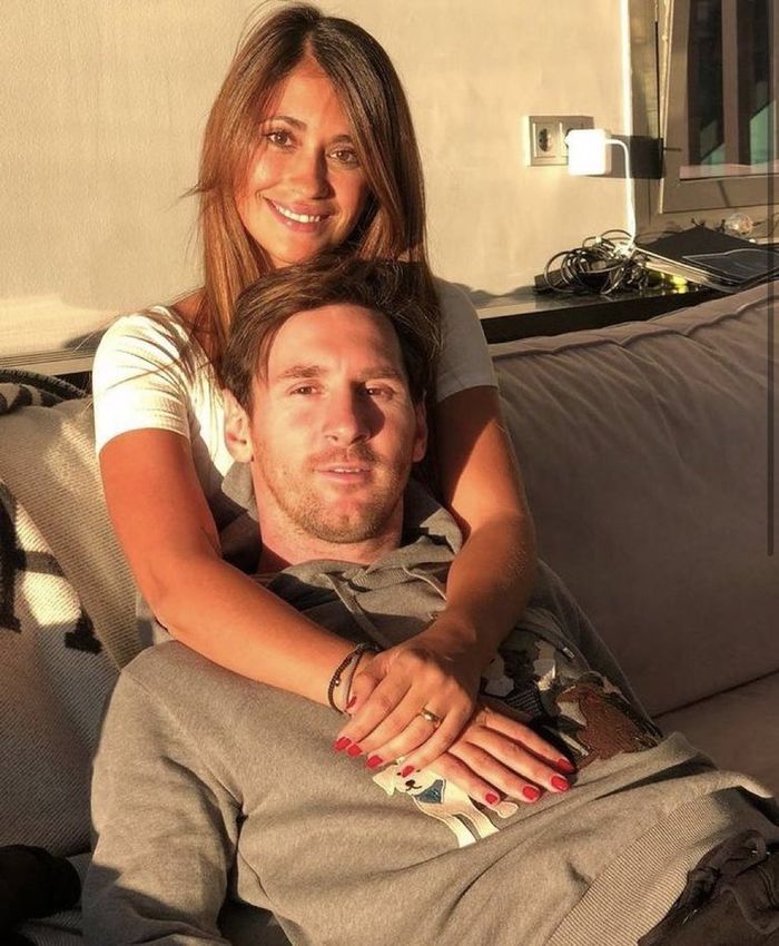Thành công của đàn ông luôn có bóng dáng vợ: Messi xem vợ là nhất