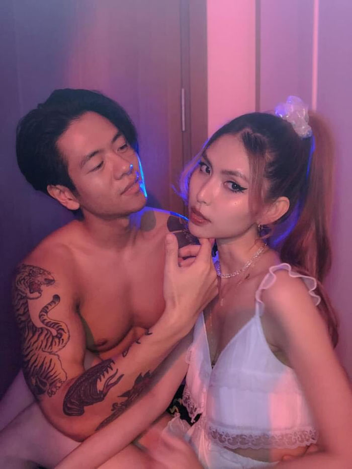 Mới hẹn hò, Thùy Dương và nam thần Người Ấy Là Ai quấn quýt không rời