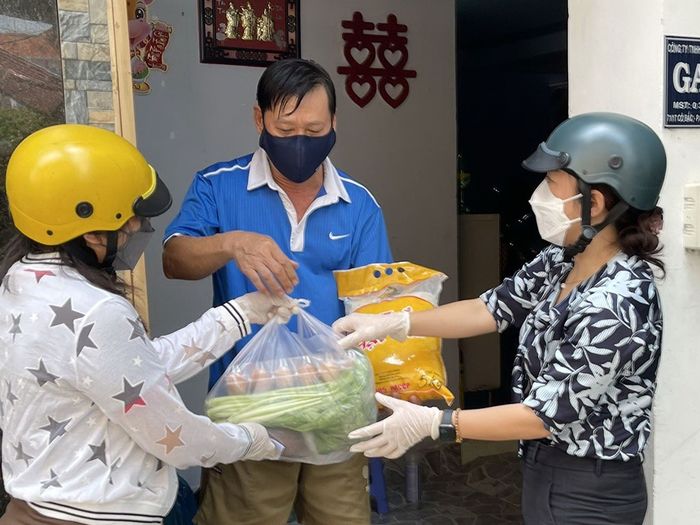 Một nhà thuốc ở TPHCM miễn phí thuốc cho F0, F1 cách ly tại nhà