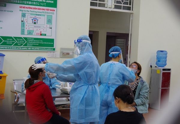 Muốn tự túc đi xét nghiệm Covid-19 ở TP.HCM: đến đâu, giá bao nhiêu
