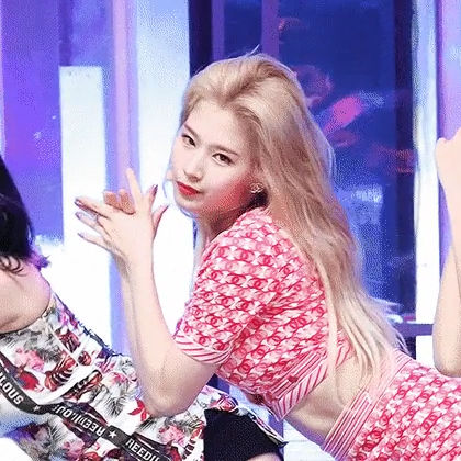 Mỹ nhân Kpop xứng danh nữ hoàng hất tóc: Rosé (BLACKPINK) chưa nhất