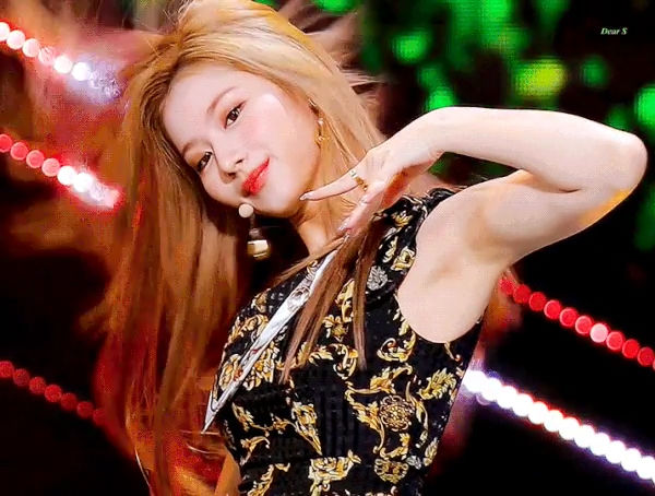 Mỹ nhân Kpop xứng danh nữ hoàng hất tóc: Rosé (BLACKPINK) chưa nhất
