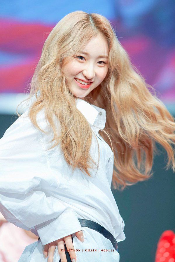 Mỹ nhân Kpop xứng danh nữ hoàng hất tóc: Rosé (BLACKPINK) chưa nhất