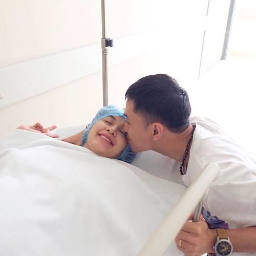 Mỹ nhân tỉnh bơ khi vượt cạn: Quế Vân tự đánh xe tới bệnh viện