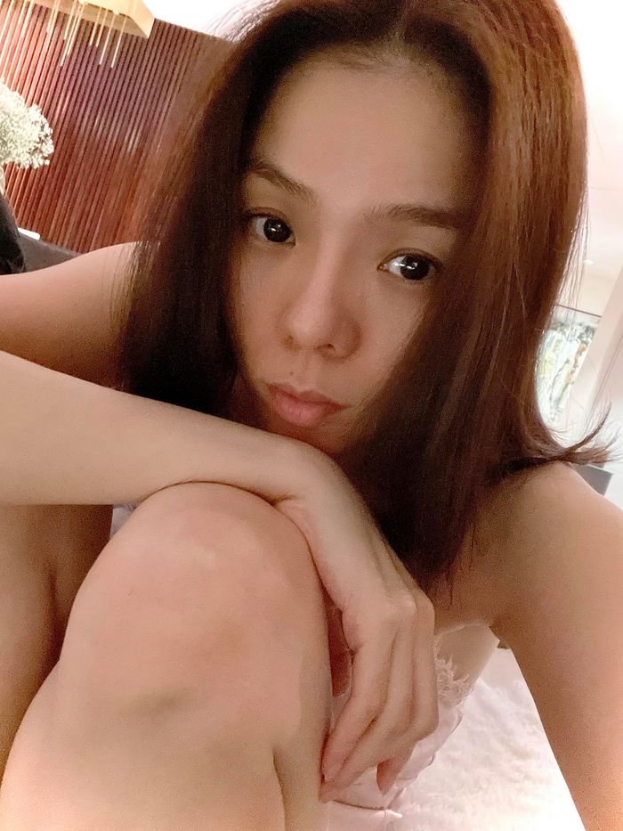 Mỹ nhân Vbiz ồ ạt khoe ảnh mặt mộc, không app: Ngọc Lan rất đỉnh