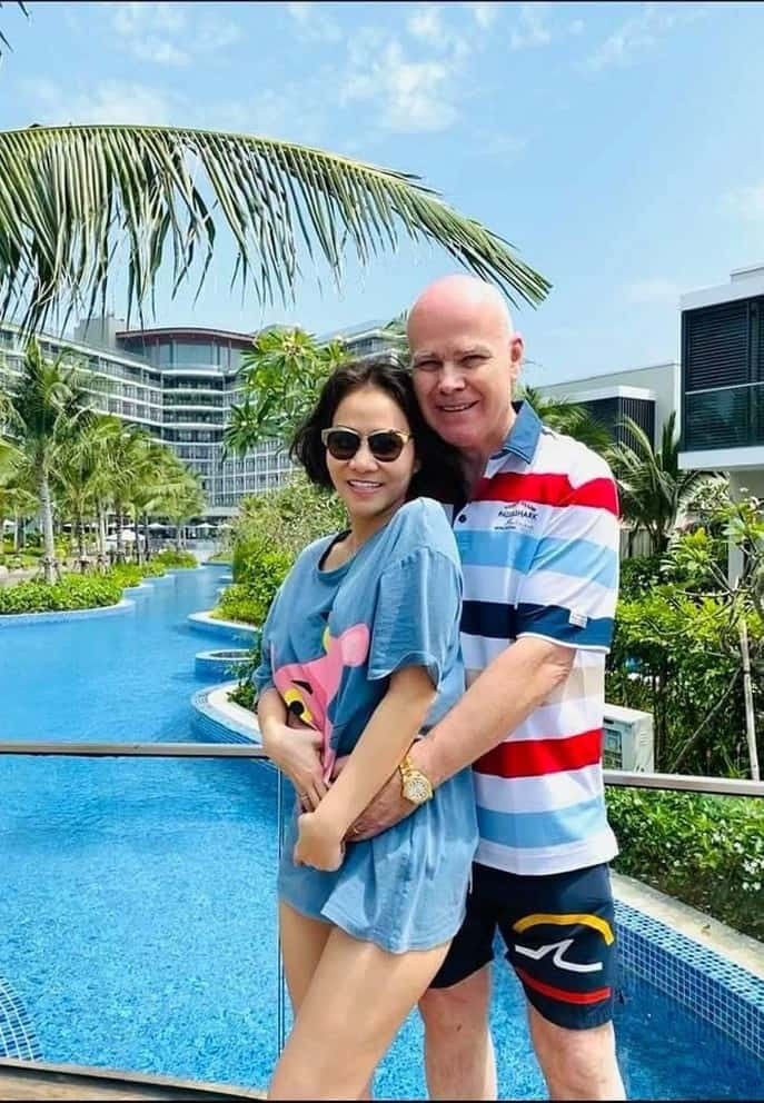 Mỹ nhân Việt lấy chồng ngoại quốc: Thu Minh như bà hoàng