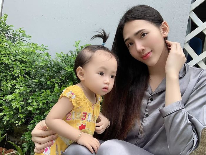 Cuộc sống hiện tại của người đàn ông Việt đầu tiên sinh con sau ly hôn