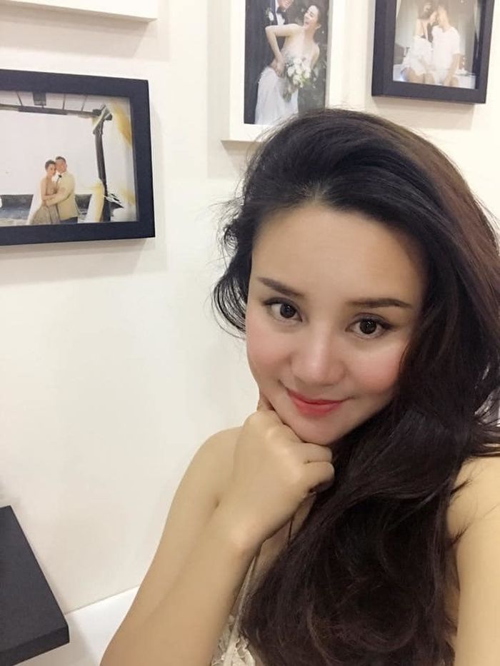 Nhan sắc thời còn phèn của Vy Oanh: mặt bầu bĩnh, hai mắt tròn xoe