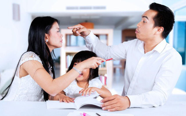 Nhật ký của cô bé lớp 1 khiến cha mẹ “nhột” vì thói quen nói tục