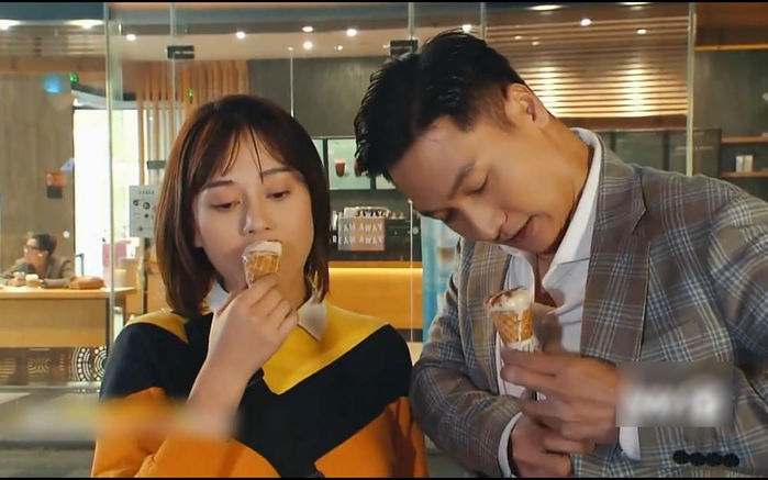 Nhặt sạn Hương Vị Tình Thân: Mẹ Nam có tận 2 tấm ảnh thờ khác nhau
