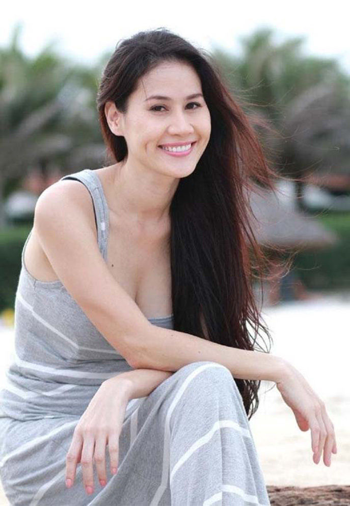 Những cô Hà của Vbiz chưa ngưng hot: Có cô 52 tuổi rồi vẫn tung tăng