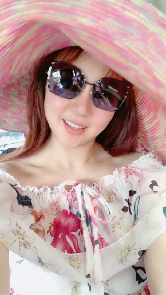 Những cuộc khẩu chiến rần rần như chợ vỡ: Vy Oanh sắp đẻ vẫn chiến