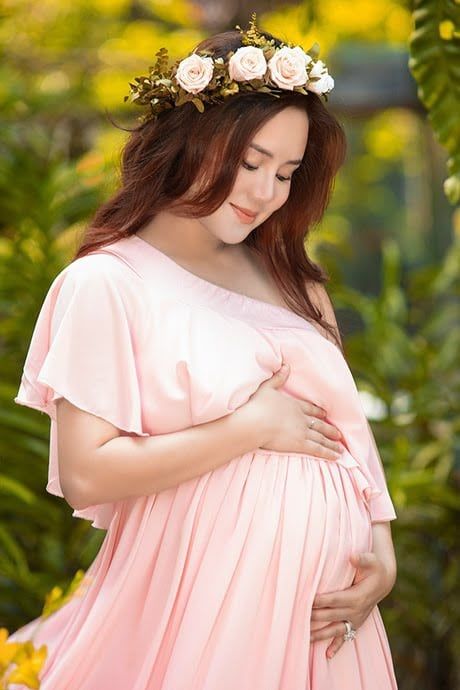 Những cuộc khẩu chiến rần rần như chợ vỡ: Vy Oanh sắp đẻ vẫn chiến