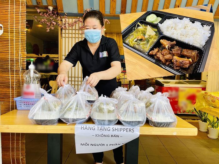 Những đặc quyền chỉ shipper SG có trong mùa dịch, nghe mà rớt nước mắt