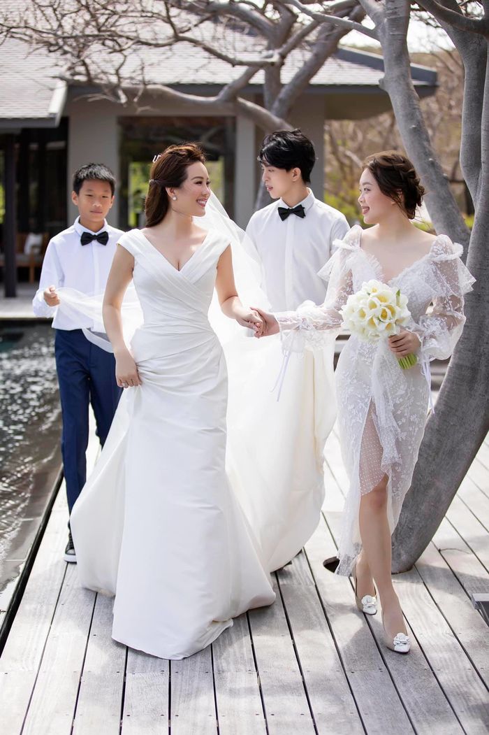 Những đám cưới kì lạ nhất Vbiz: khách dự đếm trên đầu ngón tay