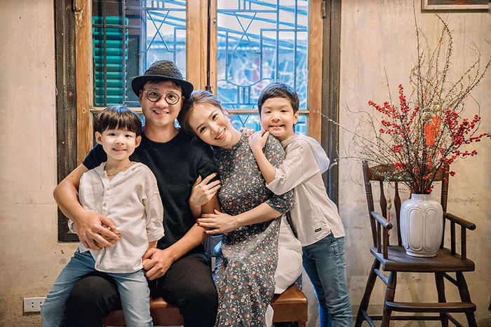 Những ngôi sao quay lại với người cũ để sửa sai