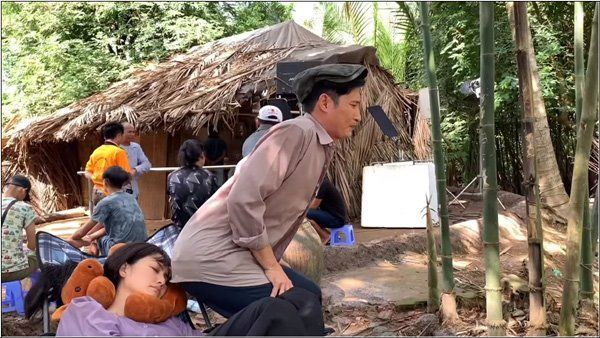 Những trò đùa phản cảm của sao Việt: vui thôi đừng vui quá