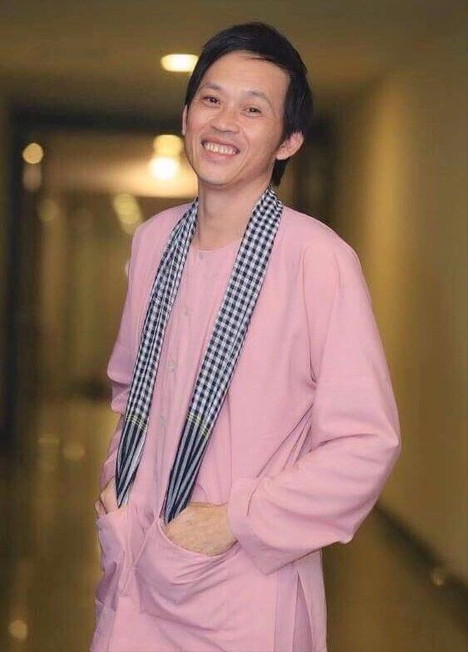 Nữ CEO công kích Hoài Linh: In sao kê ra đi, để knock-out tui luôn
