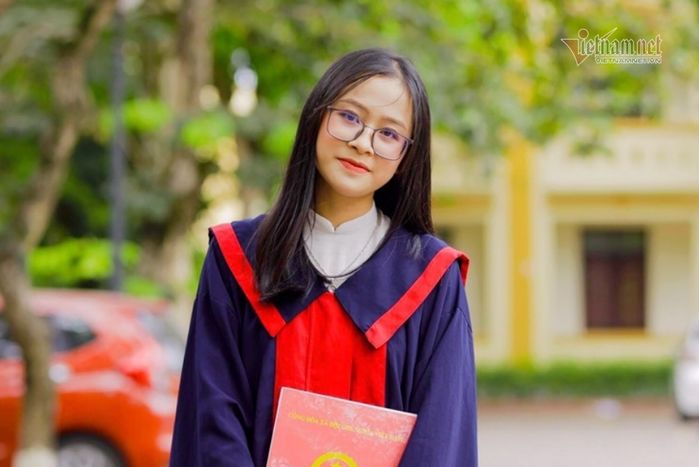 Sau 1 năm trượt đại học, nữ sinh Nghệ An trở thành thủ khoa 