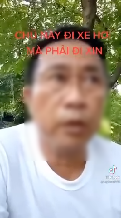 Ông chú đi xe hơi xin bó rau từ thiện: Tiền giờ không là nghĩa lý gì