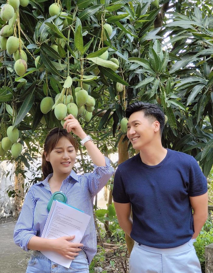 Phương Oanh gọi antifan là rác rưởi, dọa kiện vì bị bóp méo sự thật