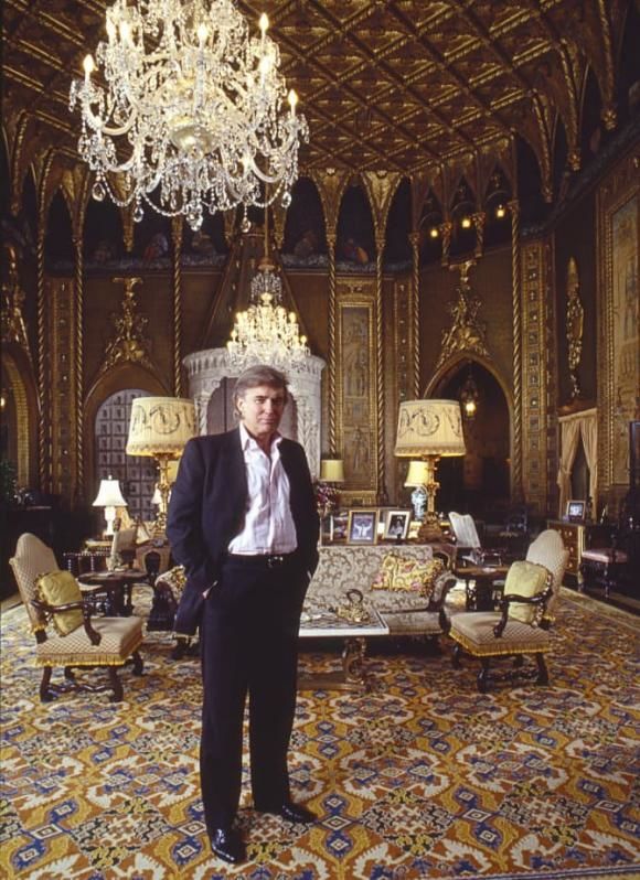 Rời Nhà Trắng, ông Trump dọn vào biệt thự như cung điện