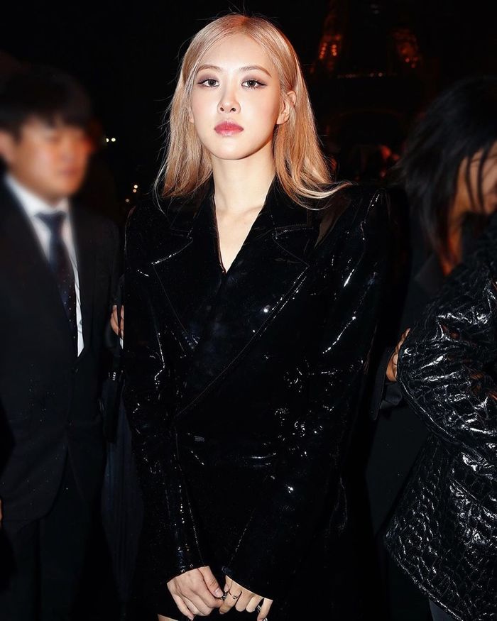 Sao Hàn lên đồ dự show thời trang: BTS, BLACKPINK thần thái đều đỉnh