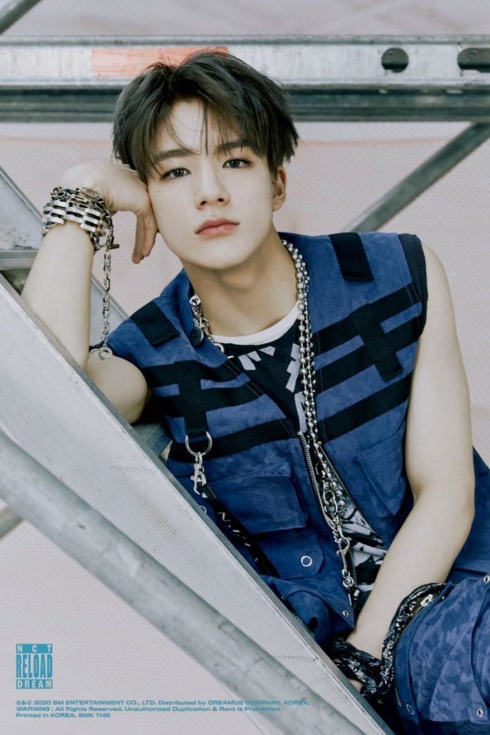 Sao Kpop sở hữu tên thật độc nhất vô nhị, làm dân tình tưởng nghệ danh