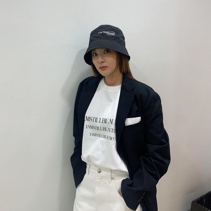Sao Kpop sở hữu tên thật độc nhất vô nhị, làm dân tình tưởng nghệ danh