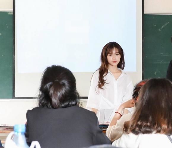 Sao Việt là thủ khoa đại học: có người chỉ ôn luyện 1 tháng