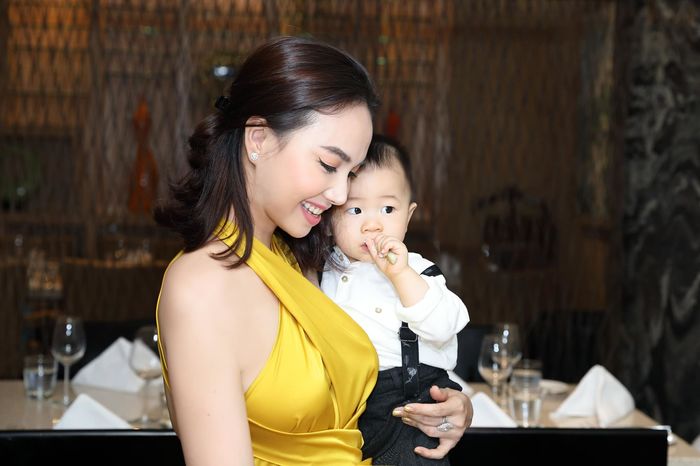 Sao Việt là thủ khoa đại học: có người chỉ ôn luyện 1 tháng