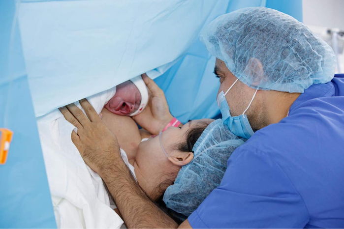 Sao Việt thi nhau chúc mừng Võ Hạ Trâm mẹ tròn con vuông