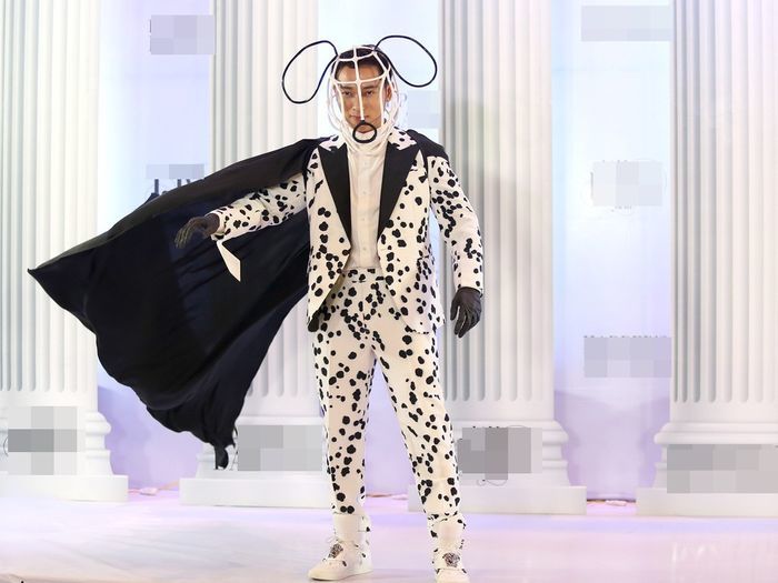 Style thảm đỏ không muốn nhìn lại của sao nam Vbiz